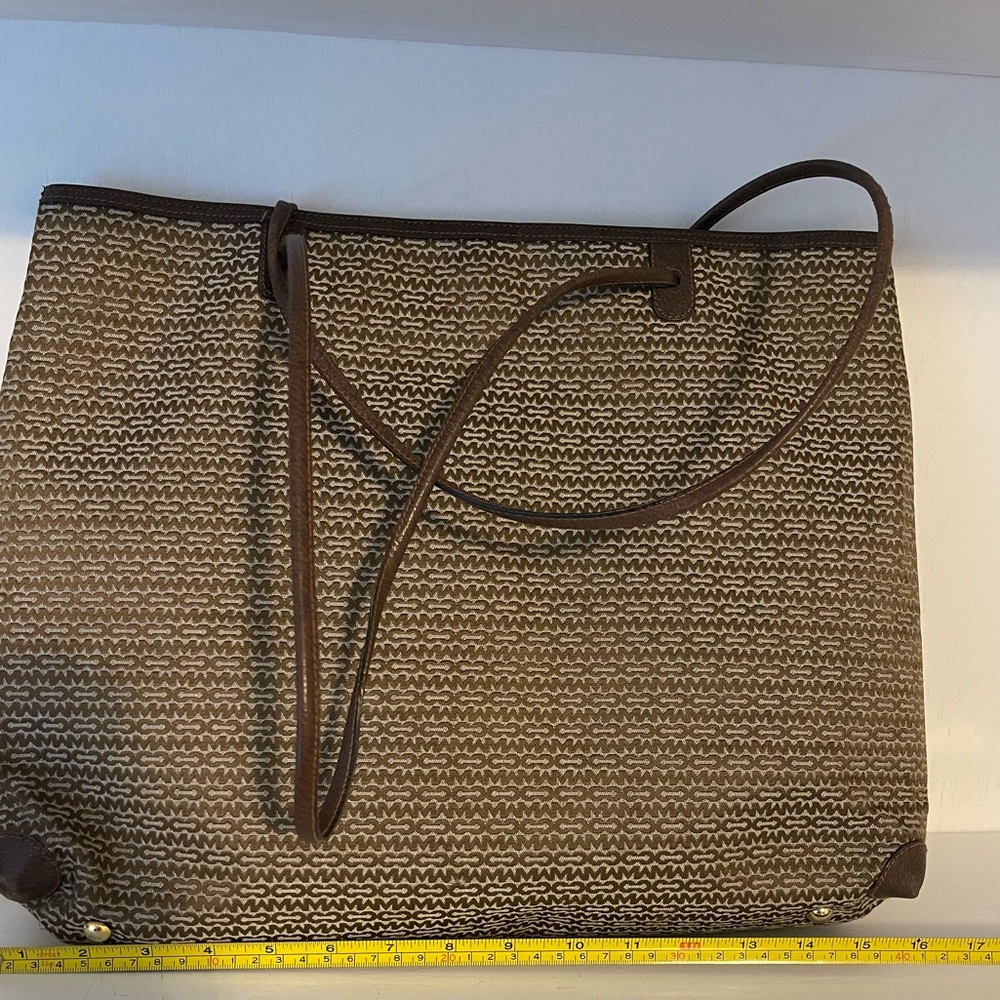 LOW START!!!!! Classic Brown Geometric Tote Bag with Leather Trim